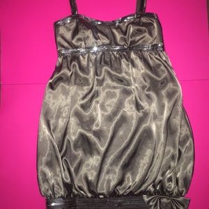 De Laru Collection size 5/6 silver babydoll dress